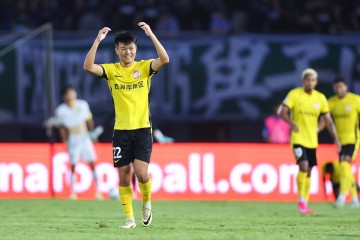 IM体育入口-德转：杨希转会上海海港的转会费为143万欧元