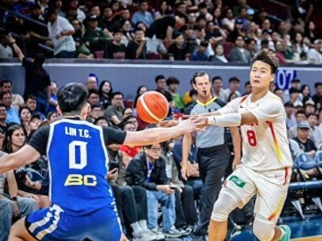 IM体育入口-险胜！郭士强赛后吐真言，男篮更衣室这一幕太动人